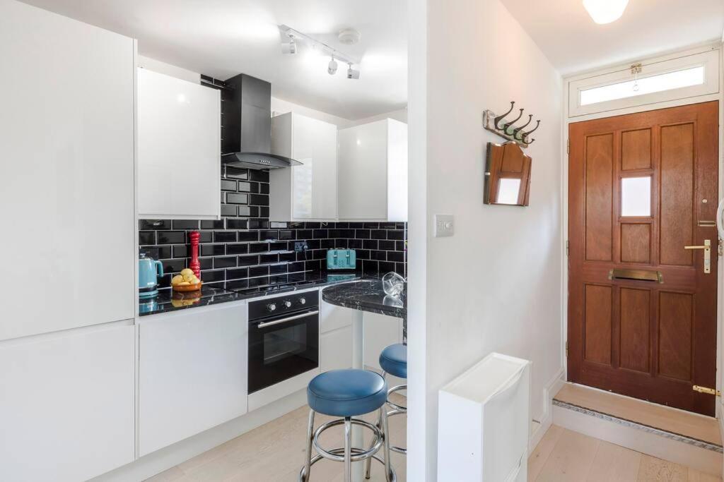 The Clarence, Central London Apartment W/ Wifi Buitenkant foto