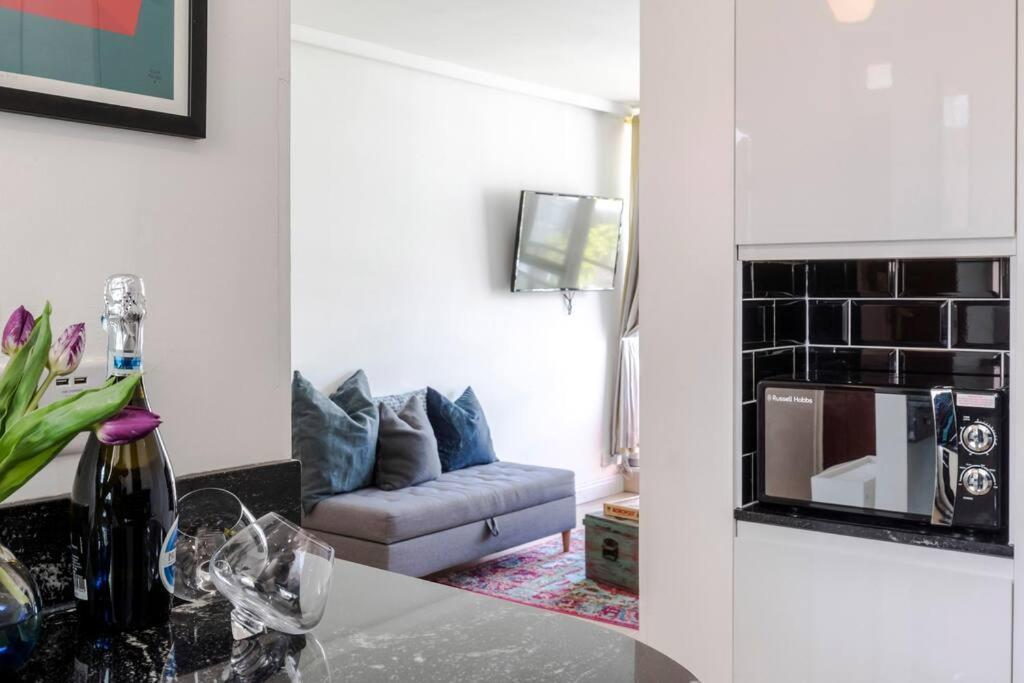 The Clarence, Central London Apartment W/ Wifi Buitenkant foto